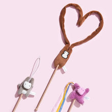 Load image into Gallery viewer, MICHU Mayitwill Natural Interactive Cat Wand, Safe Hunting Distance Cat Toys for Indoor Cats