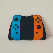 Load image into Gallery viewer, CatsCity Controller Pet Toy