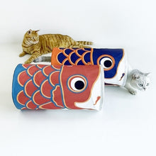 Load image into Gallery viewer, WOHOO MARKET Colorful Carp Flag(Koinobori) Mini Cat Tunnel